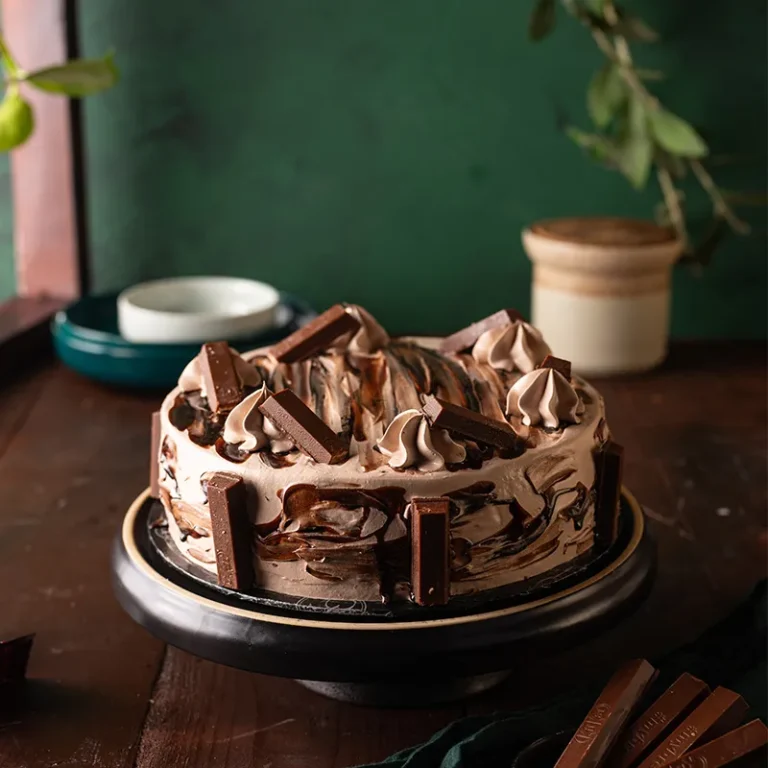 KitKat Cake by Kitchen Cuisine